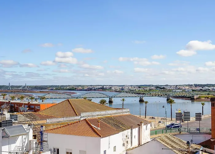 Promenade Townhouse- Roofterrace 3br Near Beaches Nyaraló