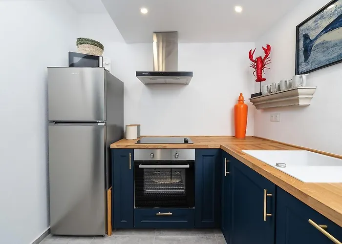 Promenade Townhouse- Roofterrace 3br Near Beaches 度假居 波尔蒂芒