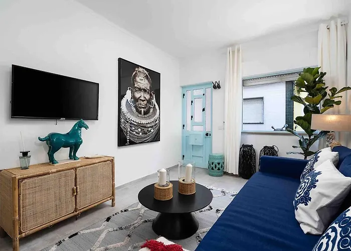 Promenade Townhouse- Roofterrace 3br Near Beaches 波尔蒂芒