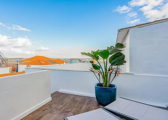 Promenade Townhouse- Roofterrace 3br Near Beaches 度假居