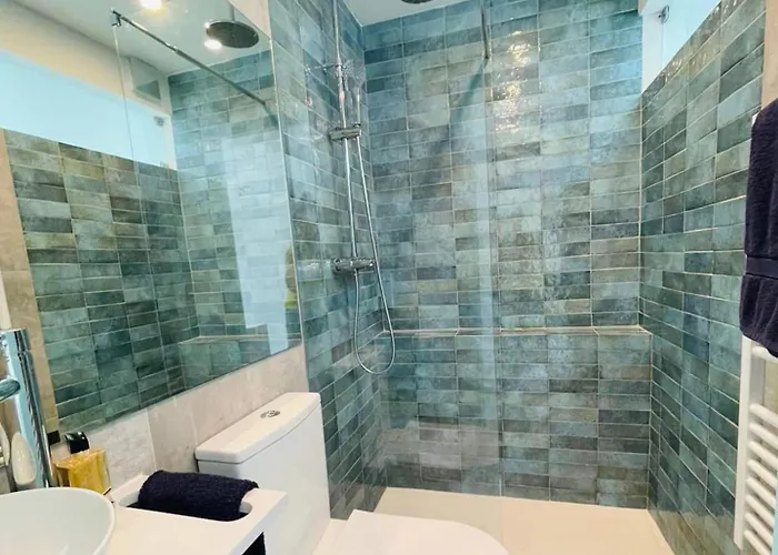 Promenade Townhouse- Roofterrace 3br Near Beaches 度假居 波尔蒂芒