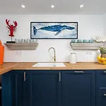 Promenade Townhouse- Roofterrace 3br Near Beaches Holiday home *