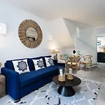 Promenade Townhouse- Roofterrace 3br Near Beaches Holiday home *