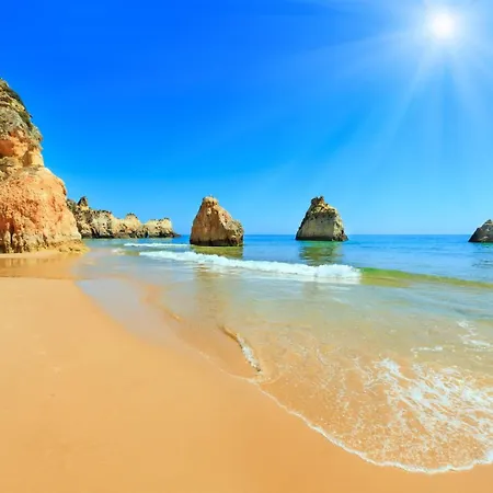 Vakantiehuis Promenade Townhouse- Roofterrace 3br Near Beaches Portimão