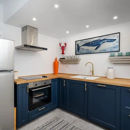 Promenade Townhouse- Roofterrace 3br Near Beaches