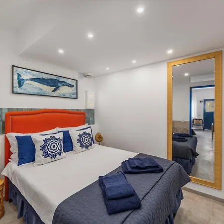 Дом отдыха Promenade Townhouse- Roofterrace 3br Near Beaches Портиман