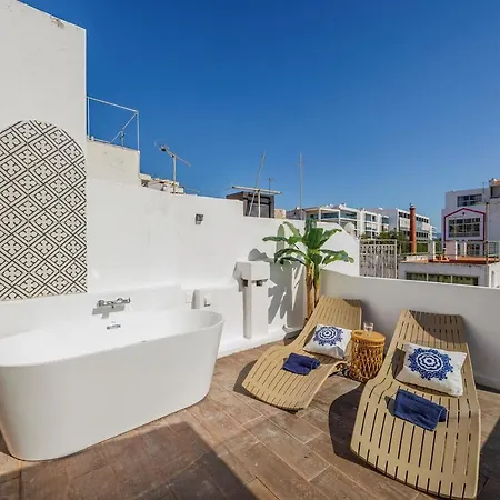 Ferienhaus Promenade Townhouse- Roofterrace 3br Near Beaches Portimão