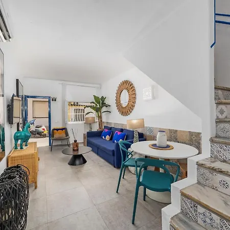 Дом отдыха Promenade Townhouse- Roofterrace 3br Near Beaches Портиман