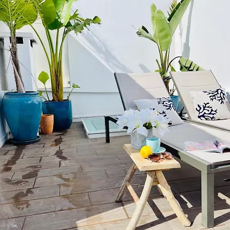 Promenade Townhouse- Roofterrace 3Br Near Beaches